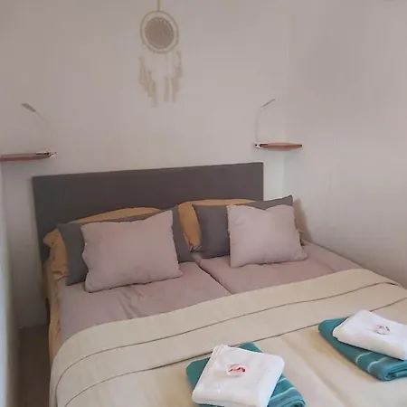 Gunilak Gunaras Casa de Férias Dombóvár