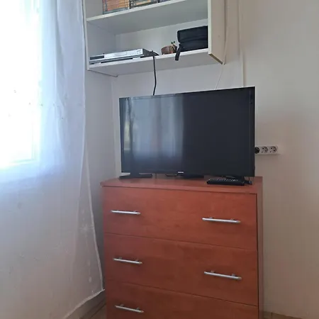 Gunilak Gunaras Dombóvár